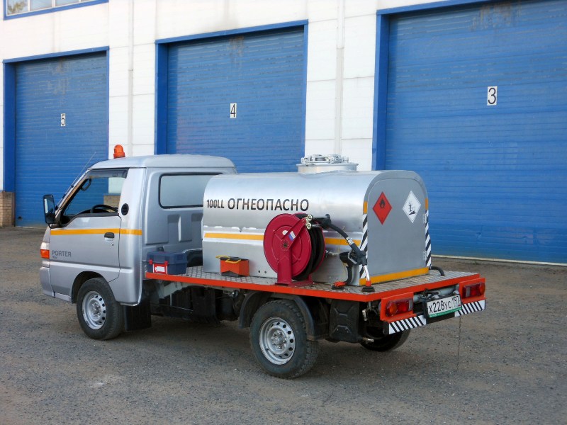 Лёгкая цистерна ADR FL Спецавтотехника для перевозки топлива